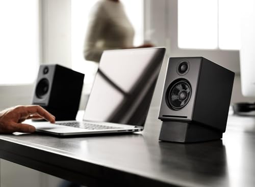 Audioengine A2+ — packaging and accessories