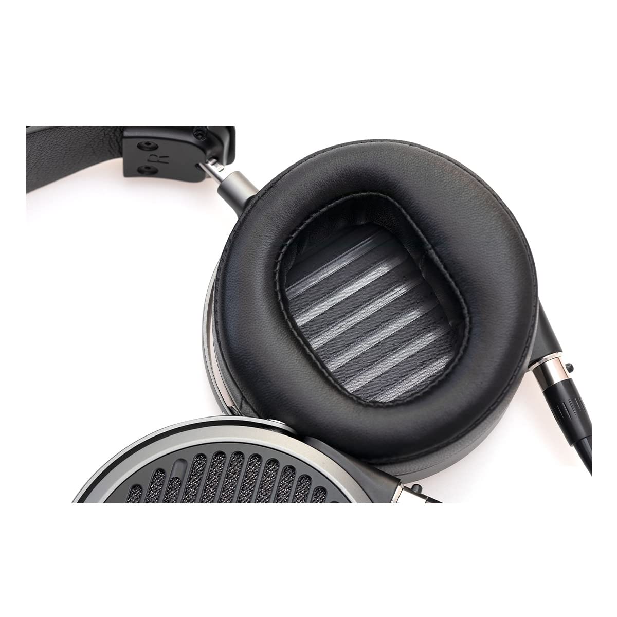Audeze MM-500 — headband and suspension system