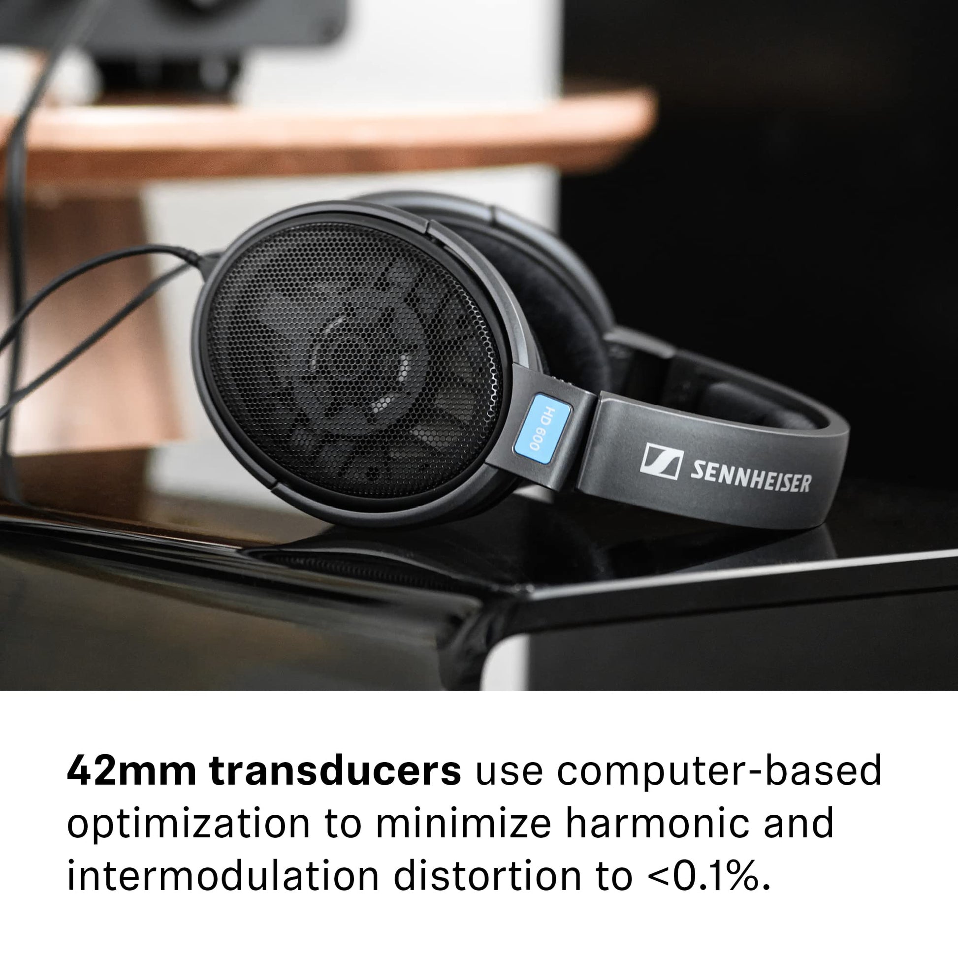 Sennheiser HD 600 — top headband view