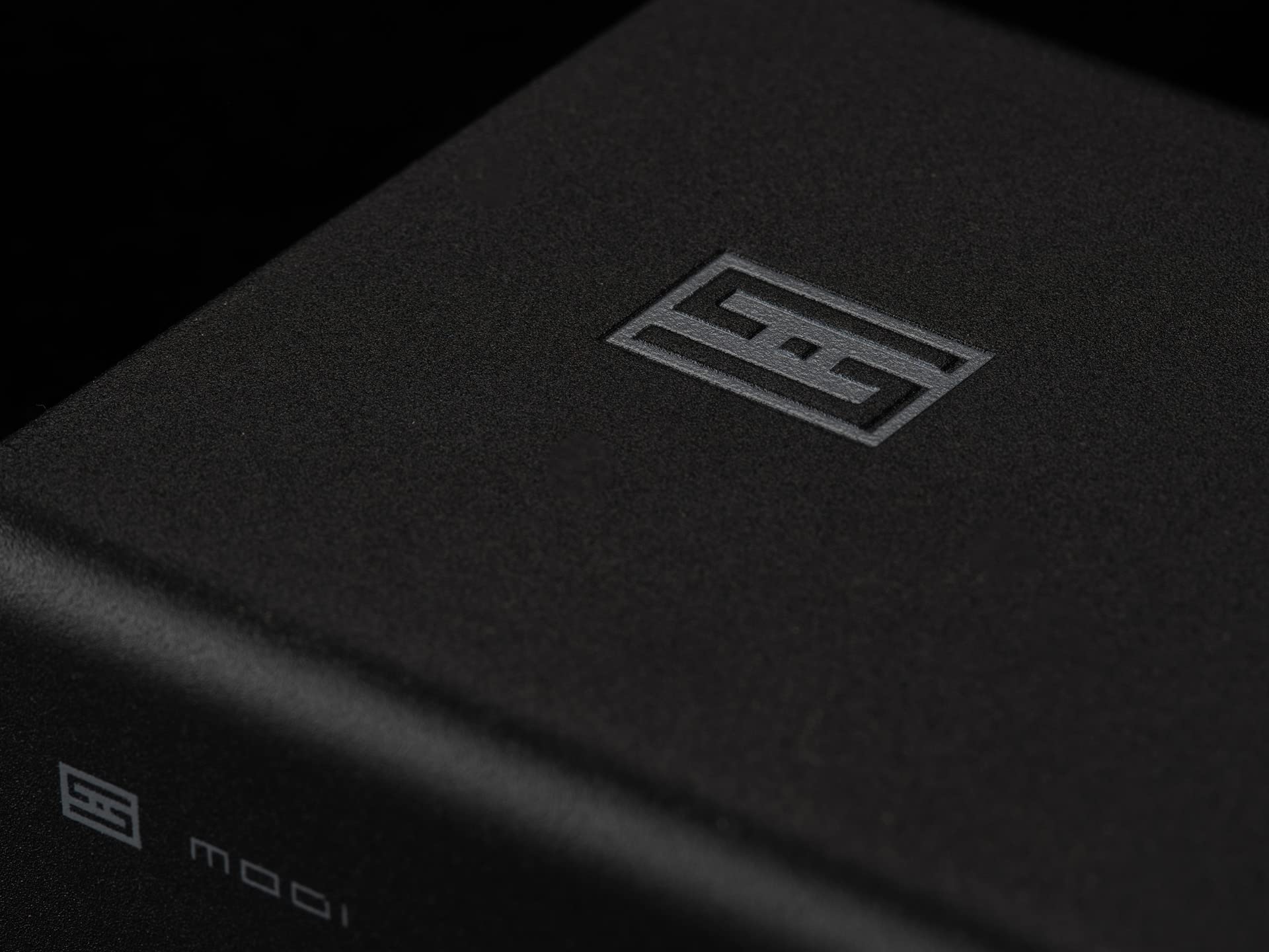 Schiit Modi 5 — front panel LED and inputs